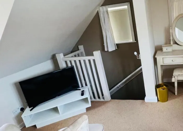 Laverick Steps * ويتبي